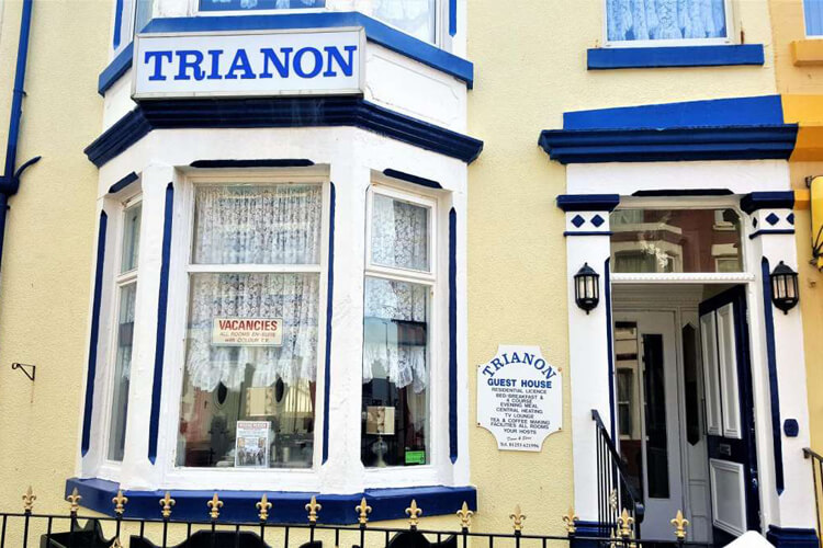 Trianon Guest House - Image 1 - UK Tourism Online