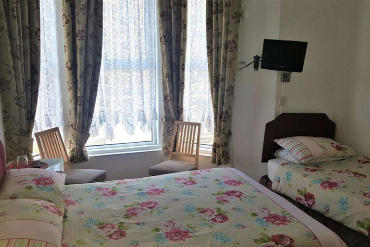 Trianon Guest House - Image 2 - UK Tourism Online