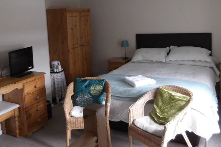 Churchend Farm Guest House - Image 2 - UK Tourism Online