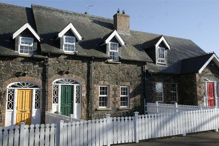 Copperpot Cottage - Image 1 - UK Tourism Online