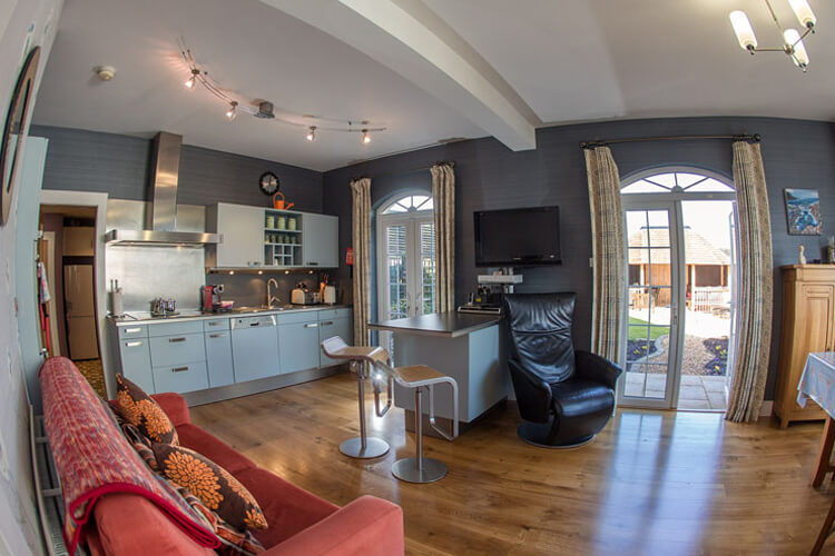 Fairmount Coast Cottages & Farimount Coast Lodge - Image 3 - UK Tourism Online