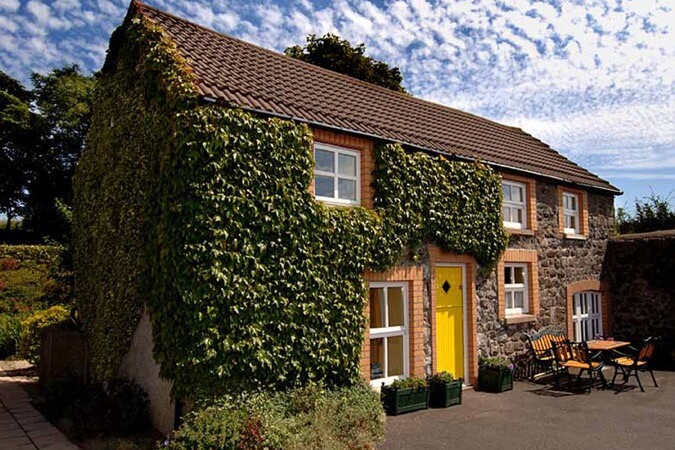 Hillcrest Cottage Thumbnail | Carrickfergus - Antrim | UK Tourism Online
