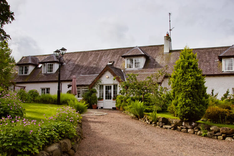 Lisnoe Old Farmhouse B&B - Image 1 - UK Tourism Online