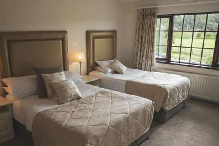 Ballycanal Manor Guest House - Image 4 - UK Tourism Online