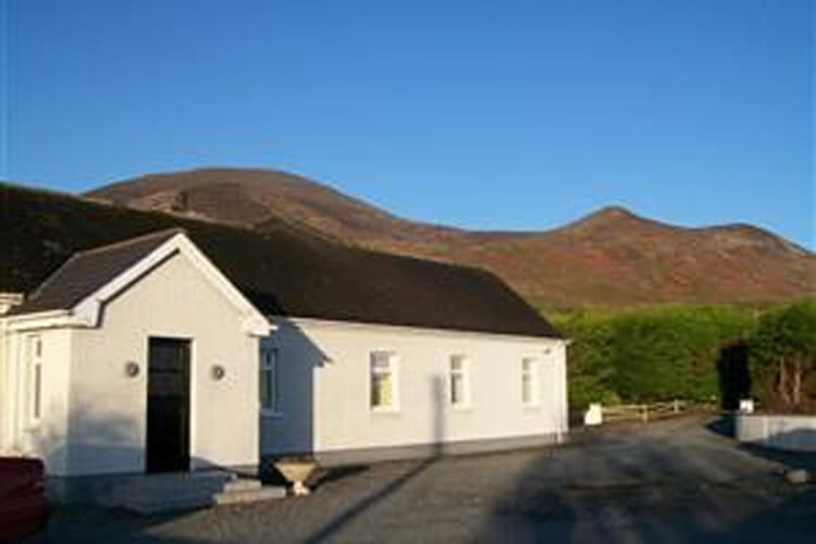 Broad Cove Cottage - Image 1 - UK Tourism Online