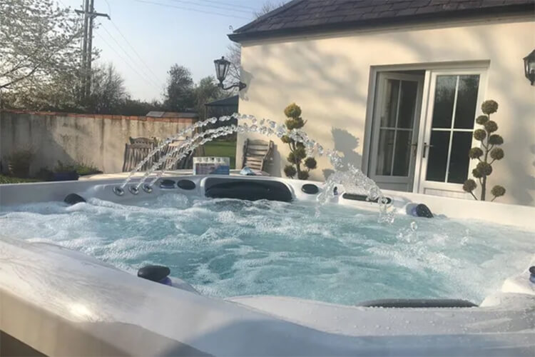 The Coach House Hot tub & Pizza Barn - Image 5 - UK Tourism Online