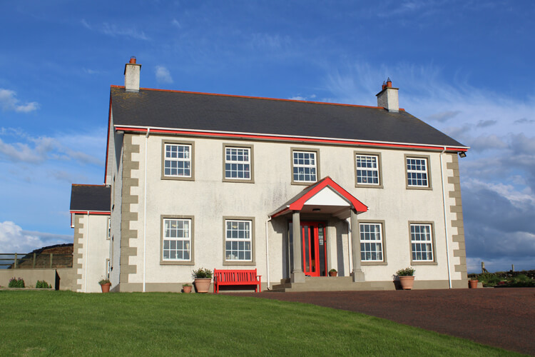 Carnalbanagh House Bed & Breakfast - Image 1 - UK Tourism Online