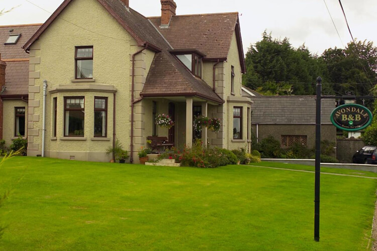 Avondale House B & B - Image 1 - UK Tourism Online