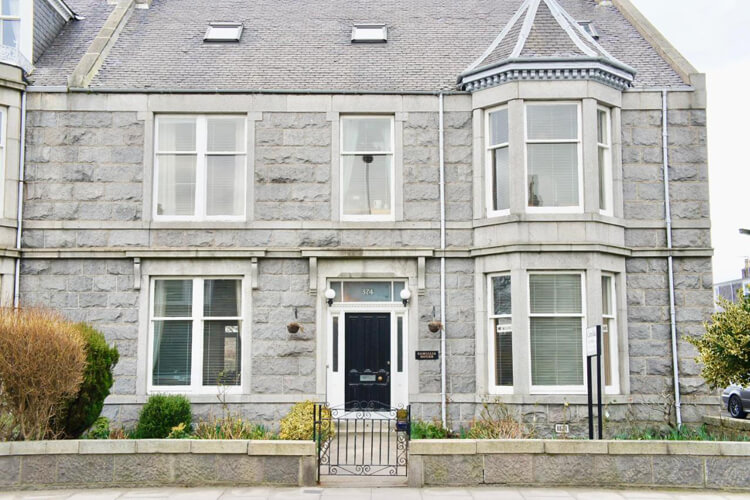 Aberdeen Camillia Guest House - Image 1 - UK Tourism Online