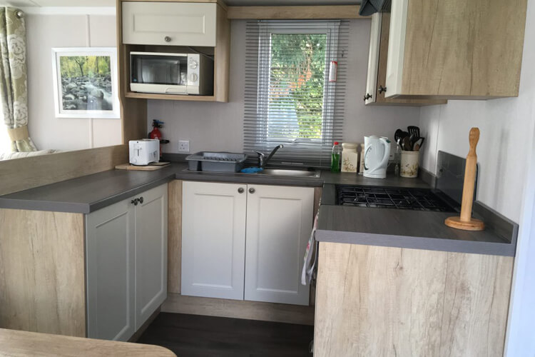 Aboyne Loch Caravan Park - Image 5 - UK Tourism Online