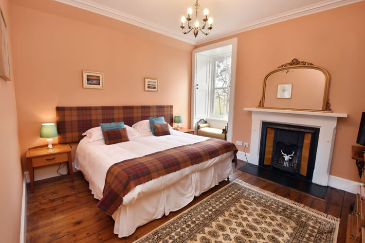 Cardhu Country House - Image 2 - UK Tourism Online