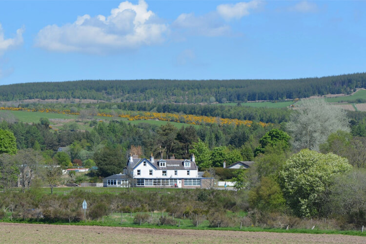 Feughside Guesthouse Riverside Strachan - Image 1 - UK Tourism Online