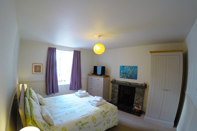 Hillview Cottage - Image 4 - UK Tourism Online