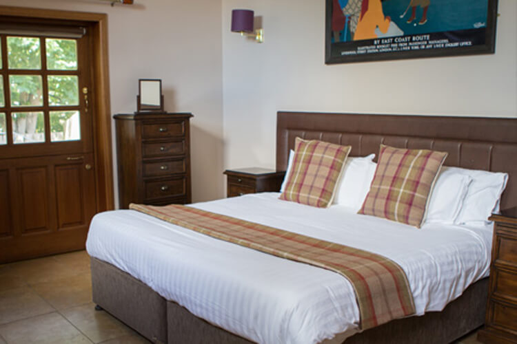 Kilmarnock Arms Hotel - Image 2 - UK Tourism Online