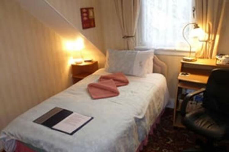 Lillian Cottage Guest House - Image 5 - UK Tourism Online