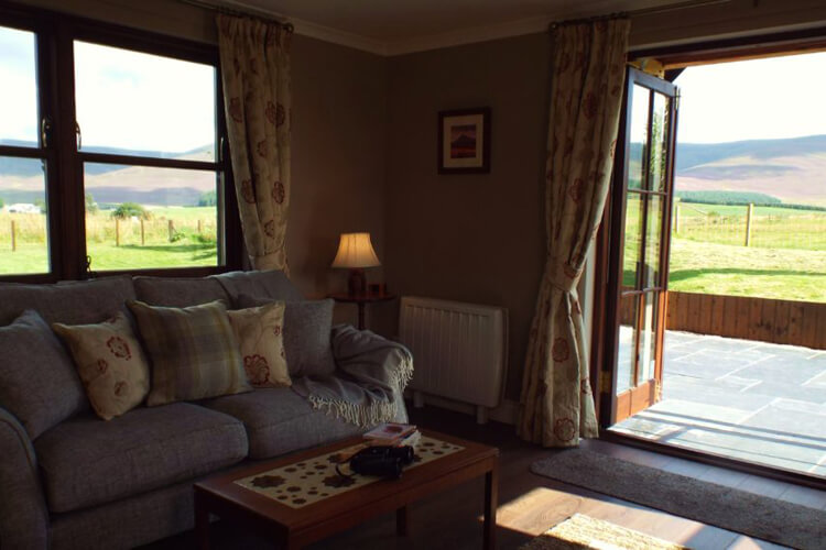 Newfield Cottage - Image 2 - UK Tourism Online