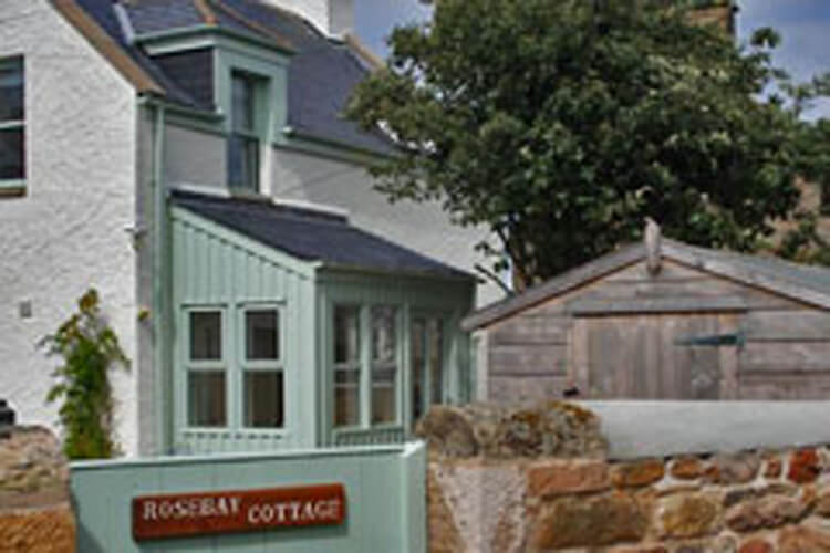 Rosebay Cottage - Image 1 - UK Tourism Online