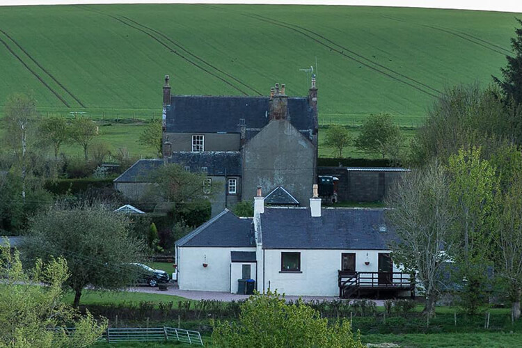 Seggat Farm Holiday Cottages - Image 1 - UK Tourism Online