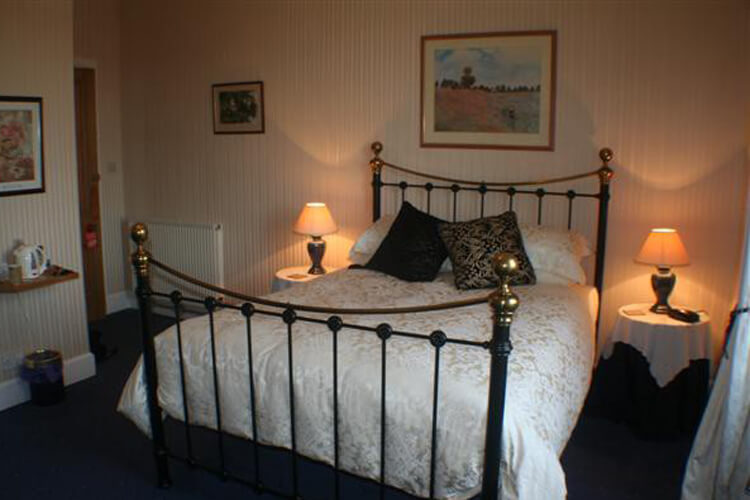 The Pines Guest House - Image 3 - UK Tourism Online