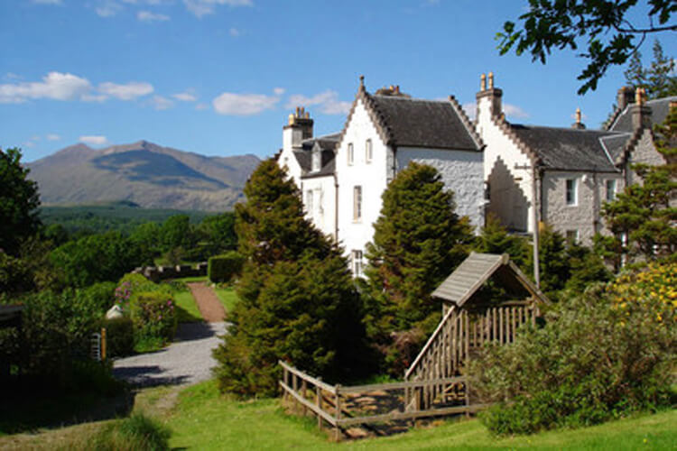 Ardbrecknish House - Image 1 - UK Tourism Online