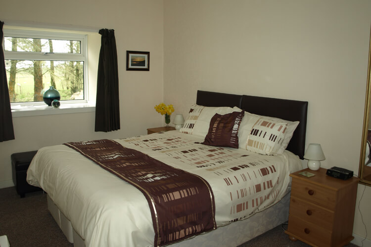 Ayen Cottage - Image 3 - UK Tourism Online