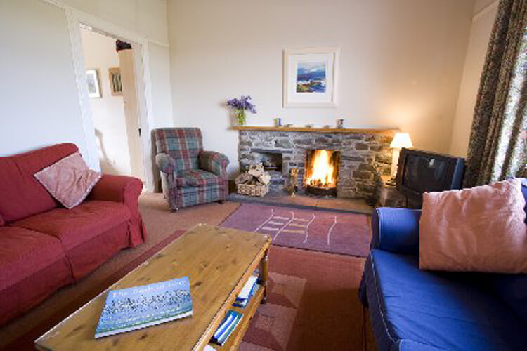 Caberfeidh Cottage - Image 2 - UK Tourism Online