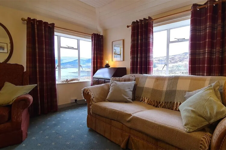 Carna House and Cottage - Image 2 - UK Tourism Online