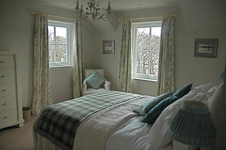 Fearnach Bay House - Image 1 - UK Tourism Online