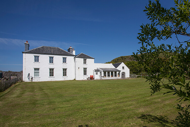 Islay Cottages - Image 1 - UK Tourism Online