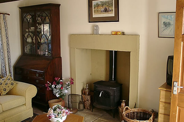 Port Righ Cottage - Image 2 - UK Tourism Online