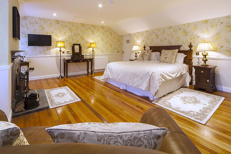 The George Hotel - Image 3 - UK Tourism Online