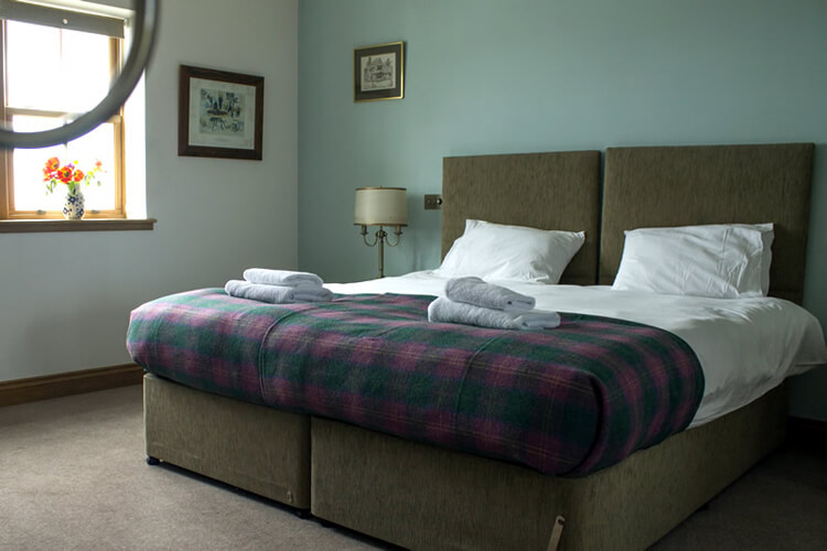 The Islay Hotel - Image 4 - UK Tourism Online