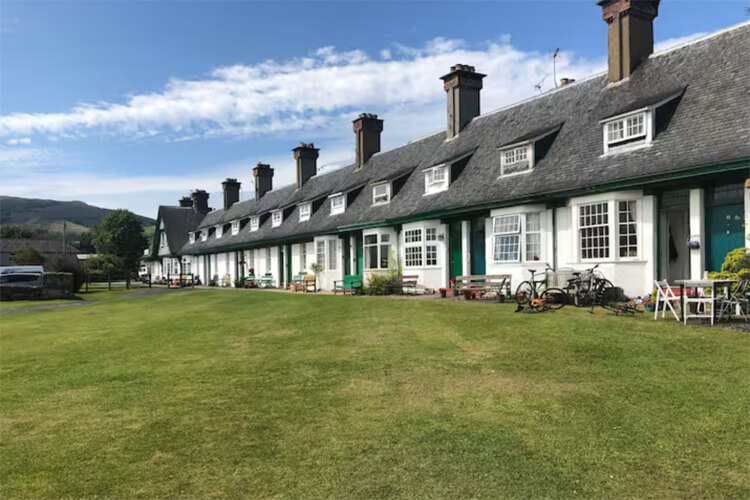 9 Hamilton Terrace - Image 1 - UK Tourism Online