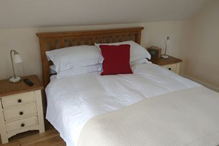 Doonbank Cottage Bothy - Image 2 - UK Tourism Online