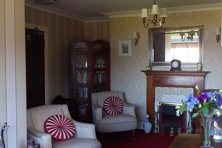 Dunvegan House - Image 3 - UK Tourism Online