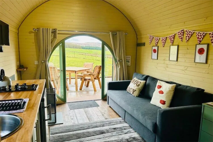 Barnharrow Holiday Pods - Image 2 - UK Tourism Online