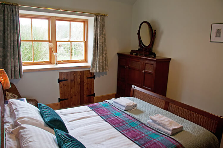 Cairnsmore Cottages - Image 2 - UK Tourism Online