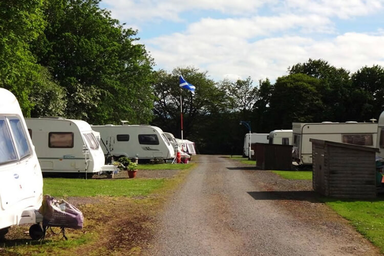 King Robert the Bruce's Cave Caravan and Camping Site - Image 2 - UK Tourism Online