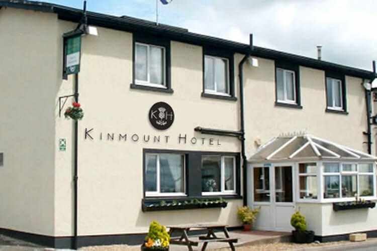 Kinmount Hotel - Image 1 - UK Tourism Online