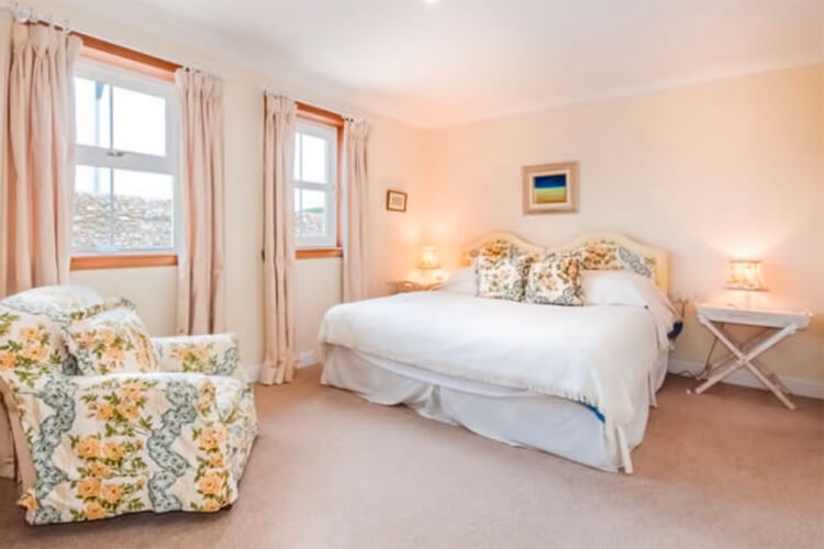 Little Laight Cottage - Image 3 - UK Tourism Online