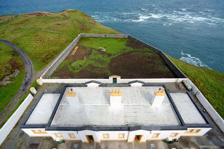 Mull of Galloway Lighthouse Holiday Cottages - Image 1 - UK Tourism Online