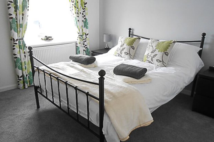 Port Logan Holiday Cottages - Image 2 - UK Tourism Online