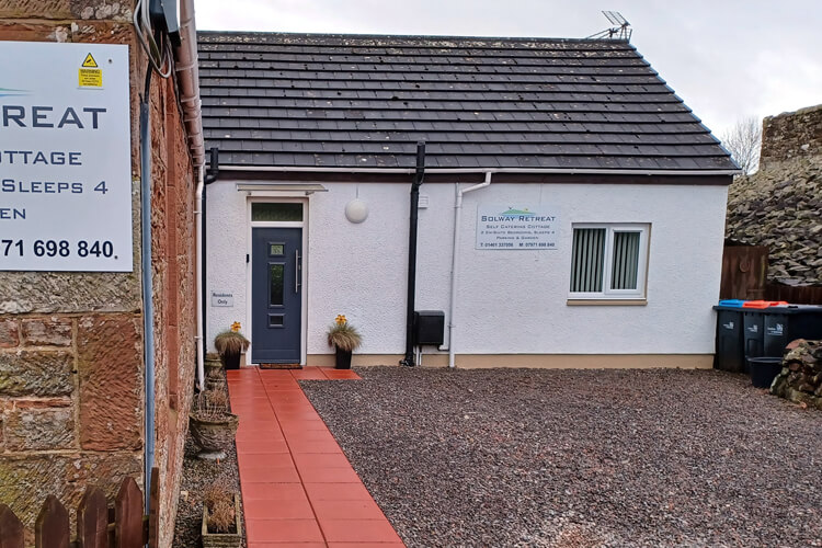 Solway Retreat Self Catering Cottage - Image 1 - UK Tourism Online