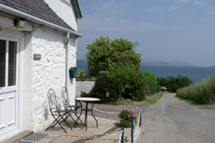 Studio Cottage - Image 1 - UK Tourism Online