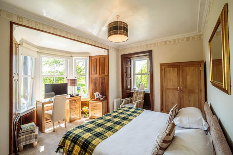 Torrs Warren Country House Hotel - Image 2 - UK Tourism Online