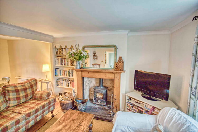 Woodpecker Cottage - Image 3 - UK Tourism Online