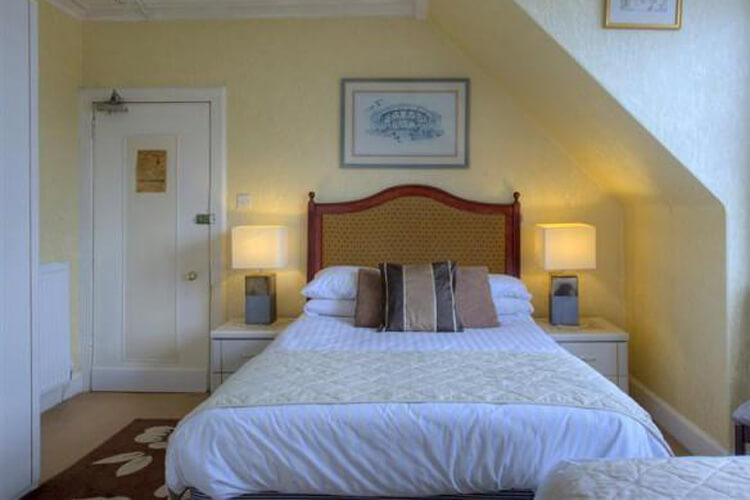 Castle Park Guest House - Image 2 - UK Tourism Online