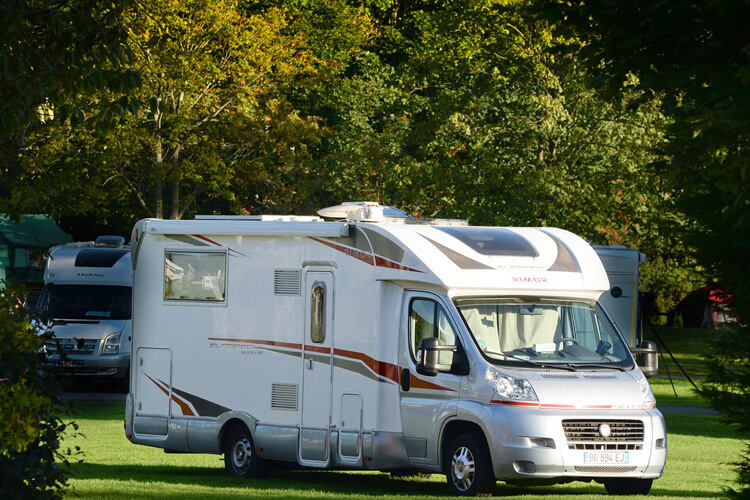 Morton Hall Caravan and Camping Park - Image 2 - UK Tourism Online