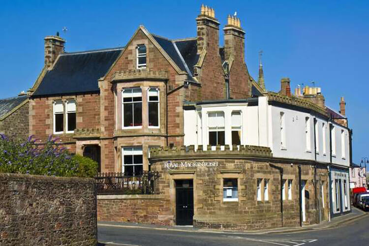 Royal Mackintosh Hotel - Image 1 - UK Tourism Online