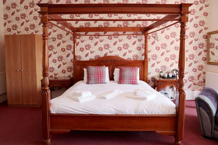 Royal Mackintosh Hotel - Image 4 - UK Tourism Online